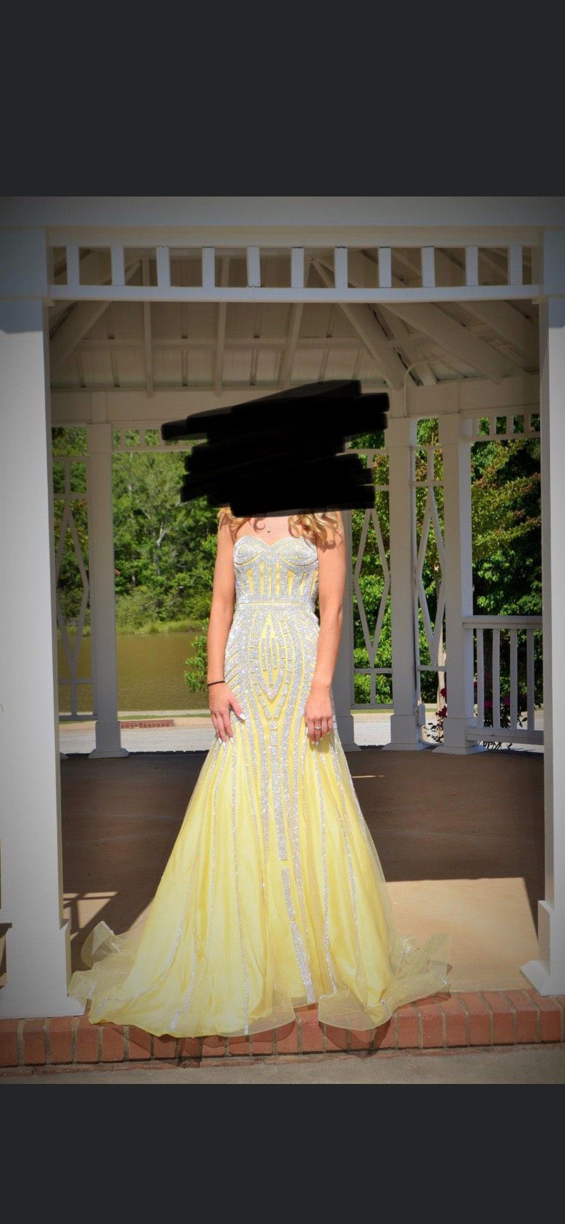 Size 00 Prom Yellow Mermaid Dress on Queenly
