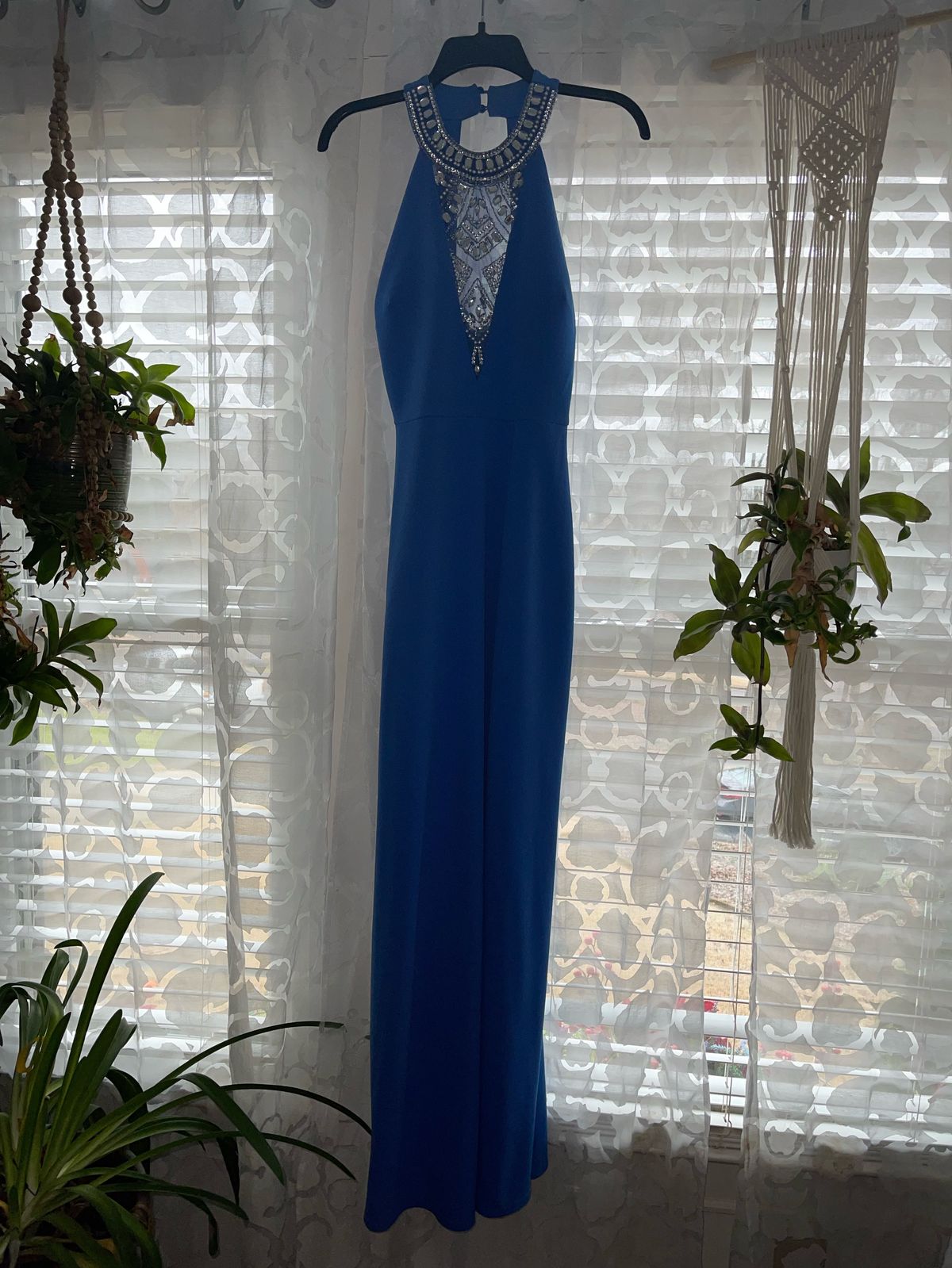 Xtraordinary Size 4 Prom Light Blue Floor Length Maxi on Queenly