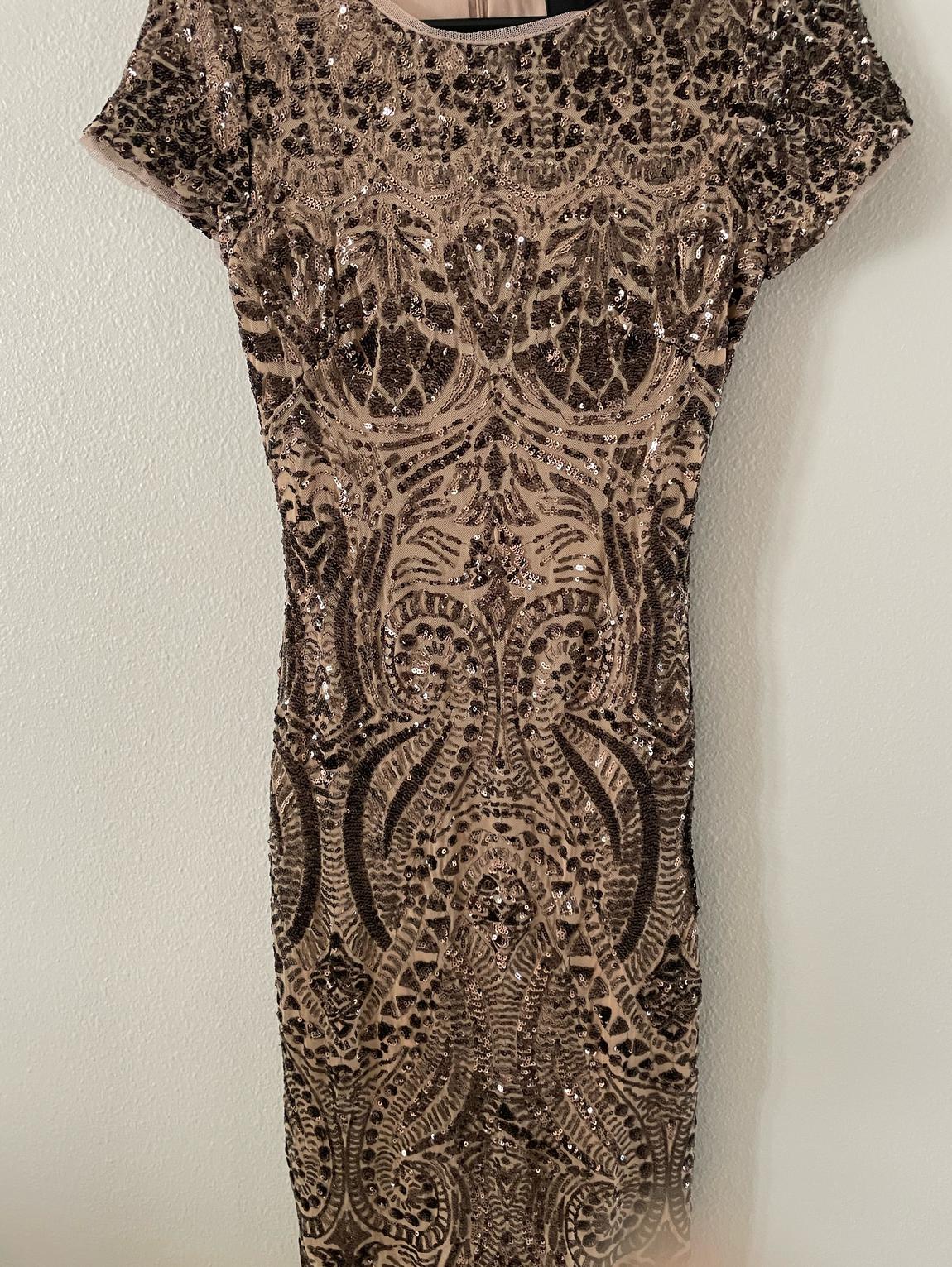 Size 6 Gold Cocktail Dress on Queenly