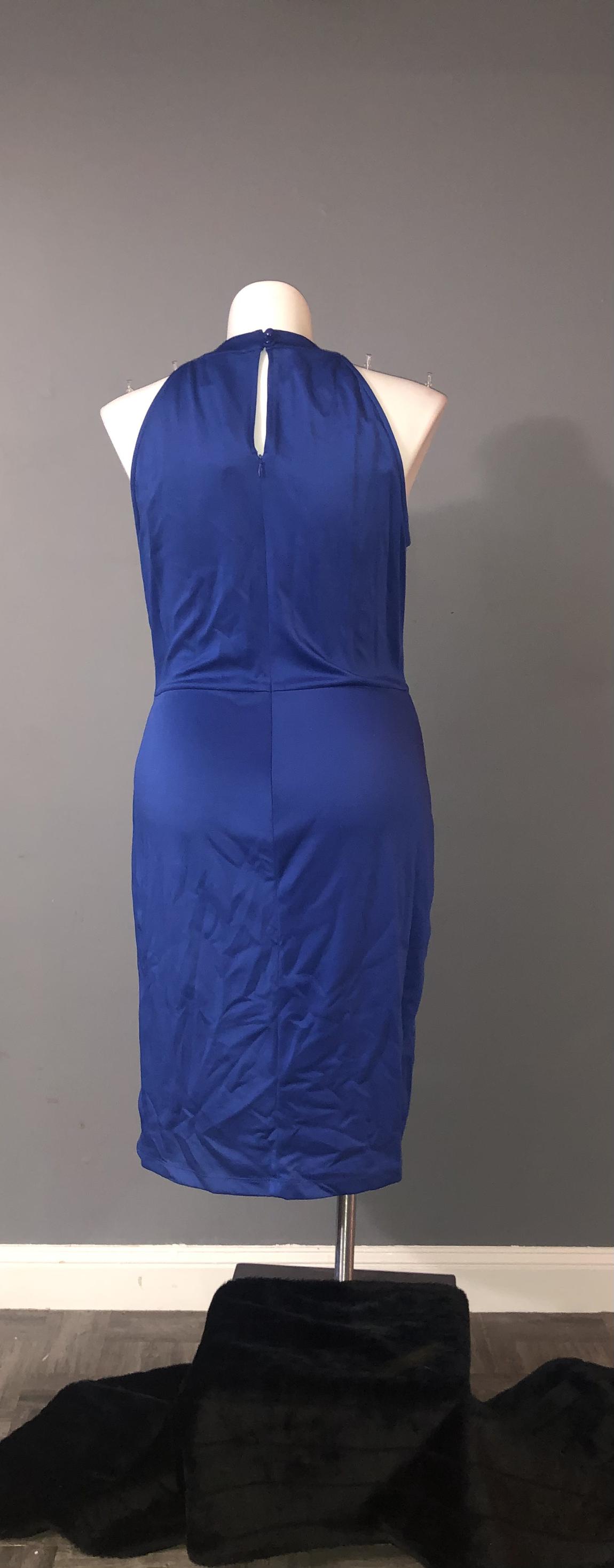 Plus Size 18 Prom Royal Blue Cocktail Dress on Queenly