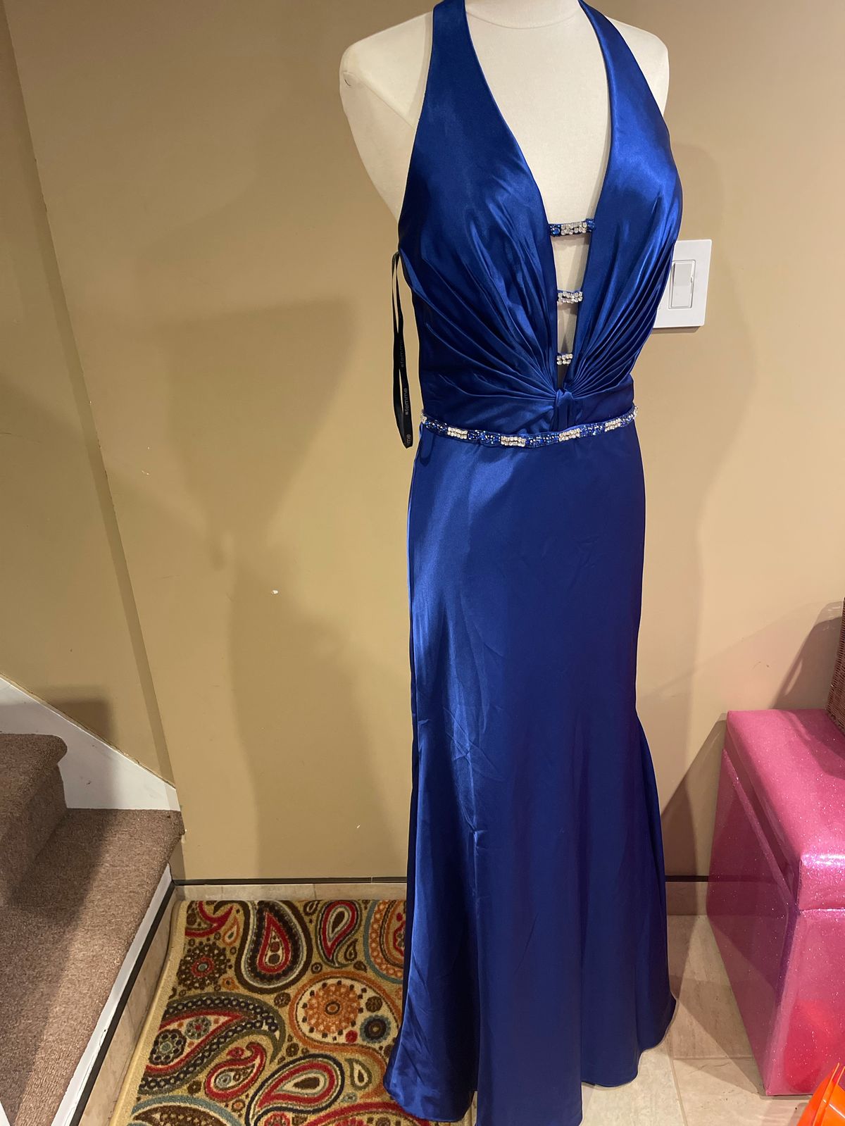 La Femme Blue Size 8 Plunge Straight Dress on Queenly