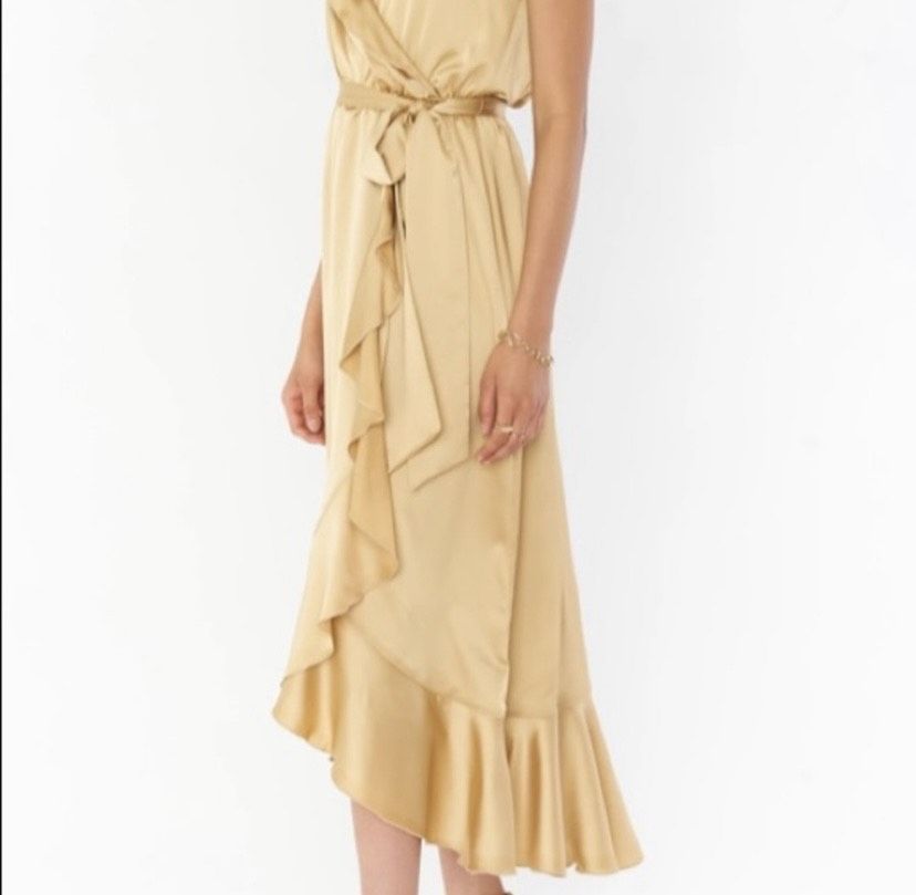 Show me your MUMU Size 4 Satin Gold A-line Dress on Queenly
