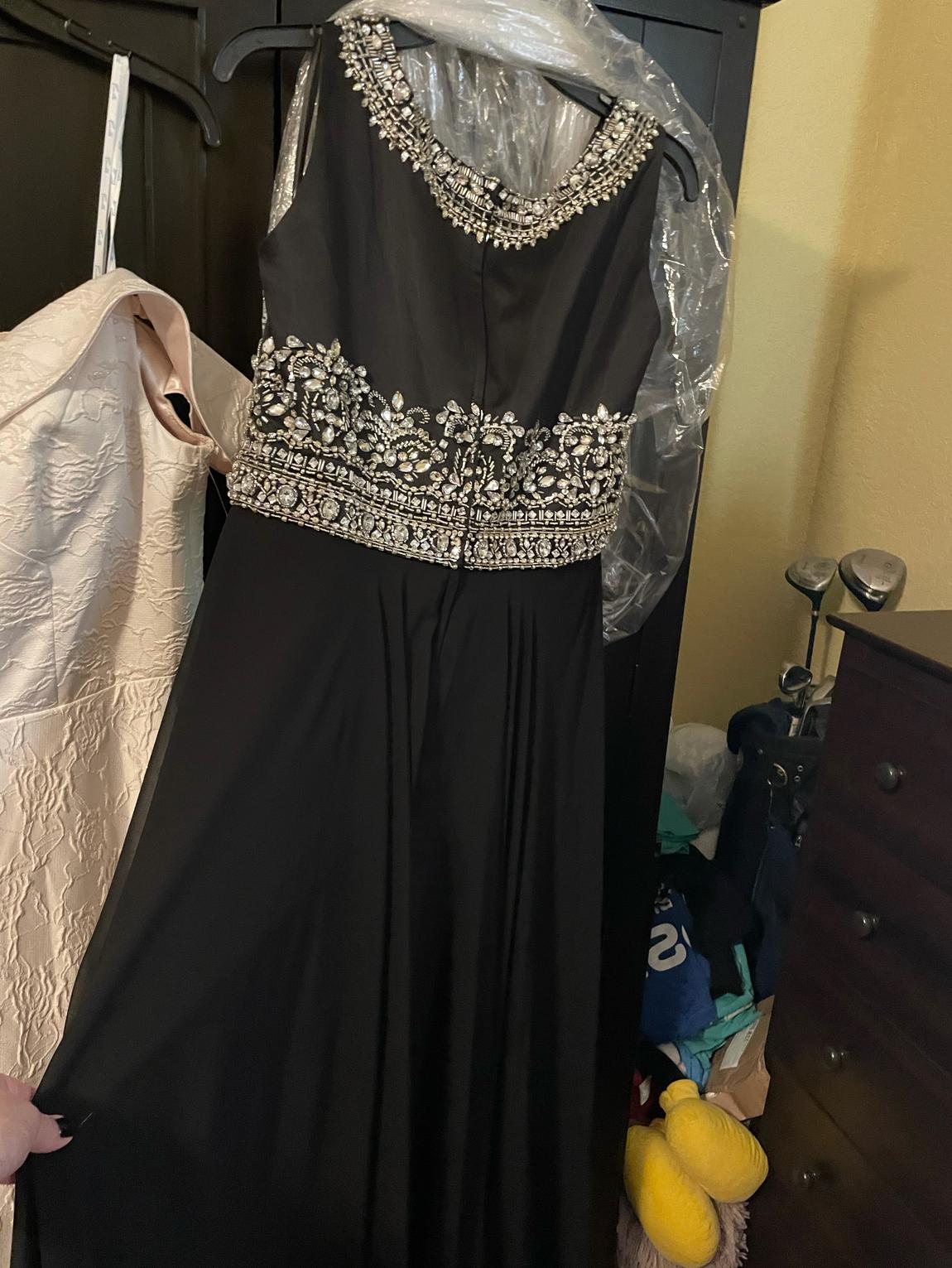 Plus Size 16 Black Ball Gown on Queenly