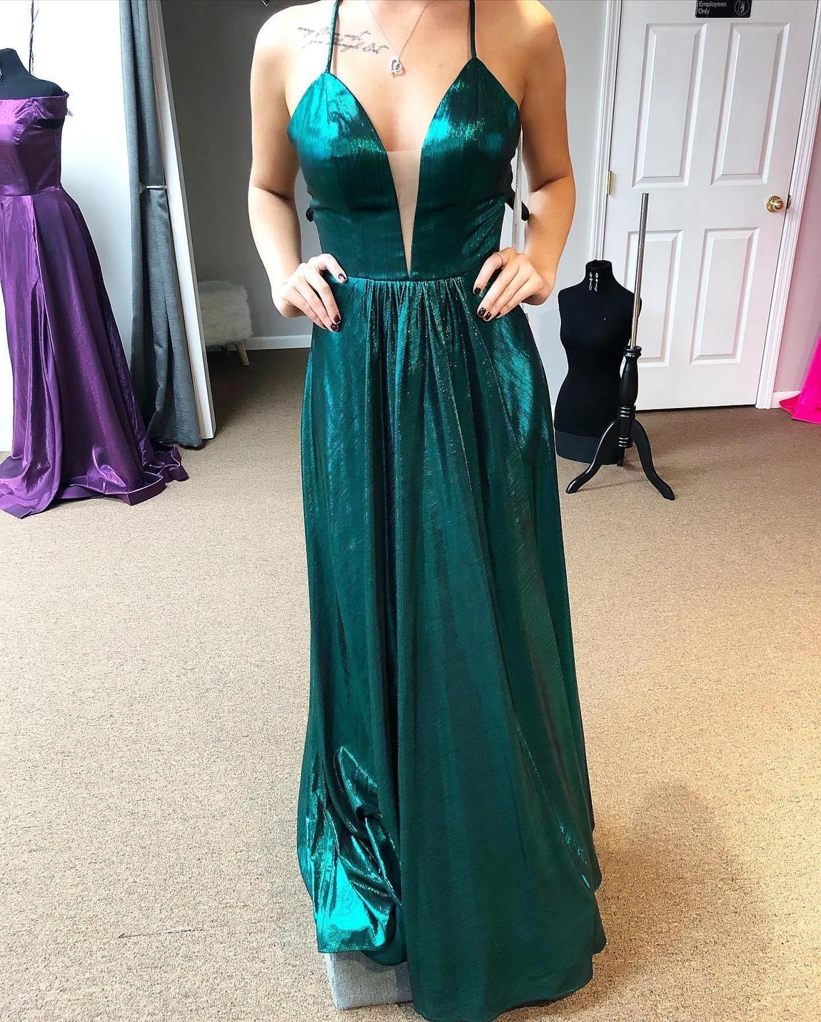 Size 2 Pageant Green Dress With Train on Queenly