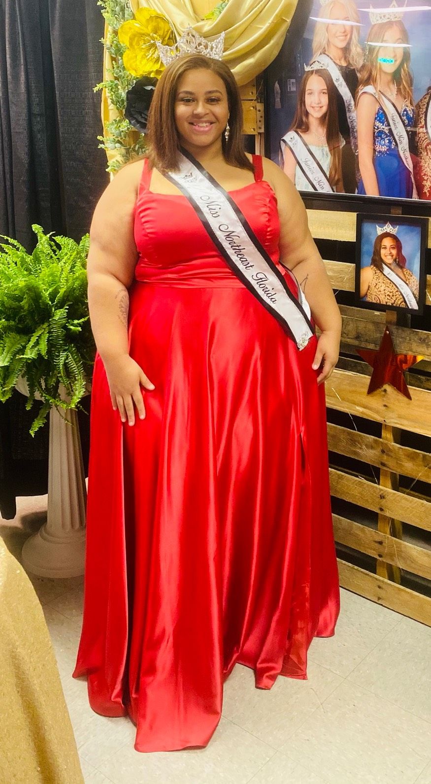 Plus Size 24 Red Ball Gown on Queenly