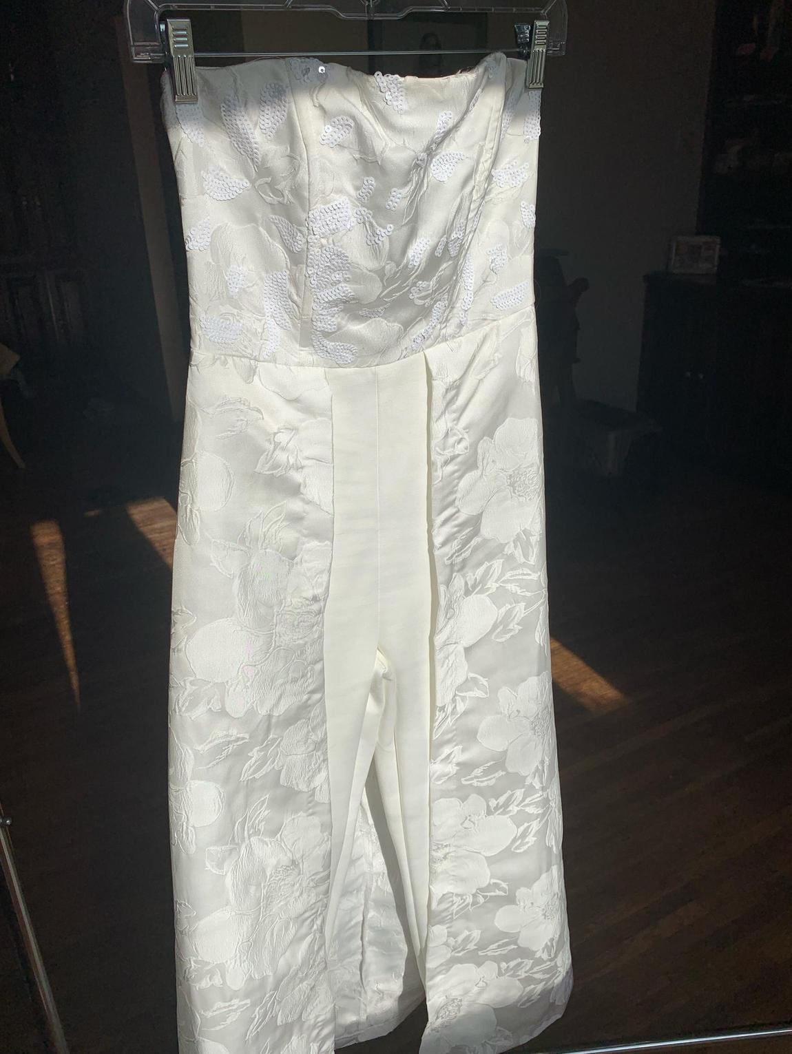 Size 2 Fun Fashion White Formal Jumpsuit on Queenly