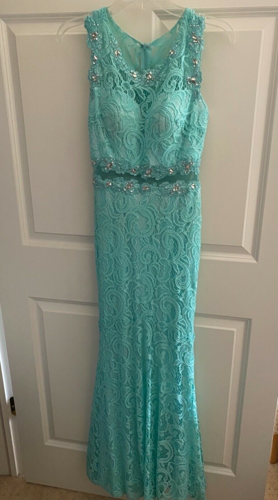 Size 2 Prom Lace Light Green Mermaid Dress on Queenly