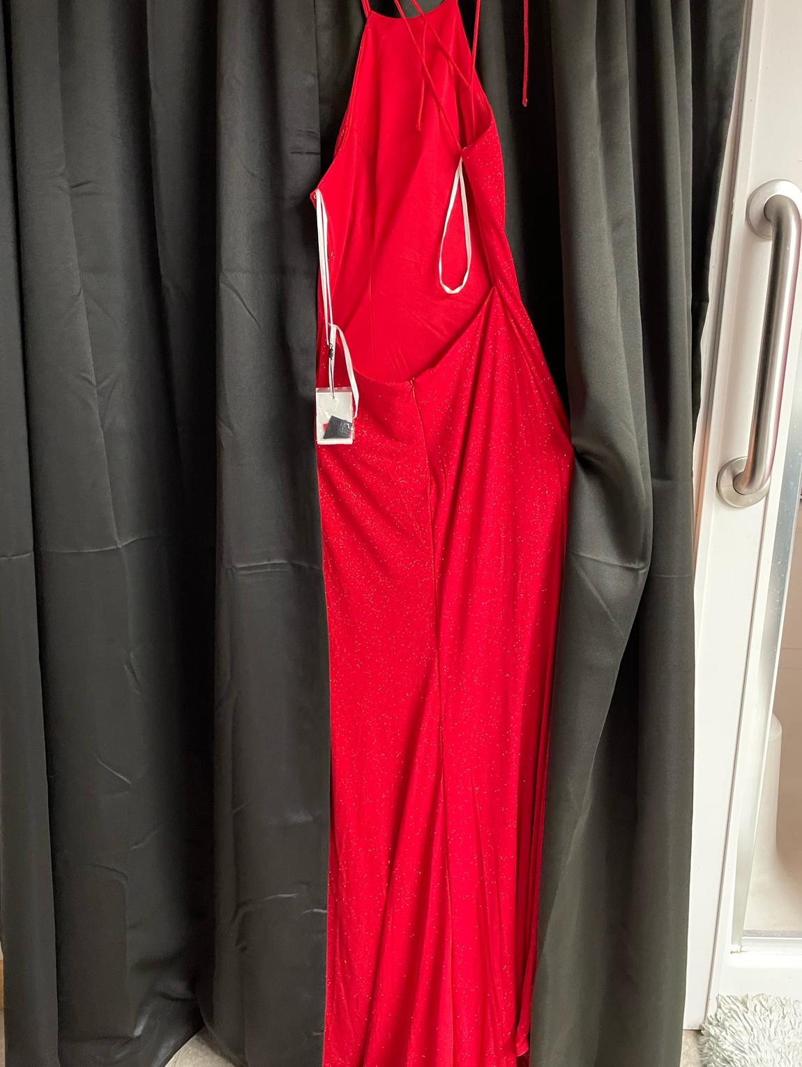 Size 6 Wedding Guest Red Mermaid Dress on Queenly
