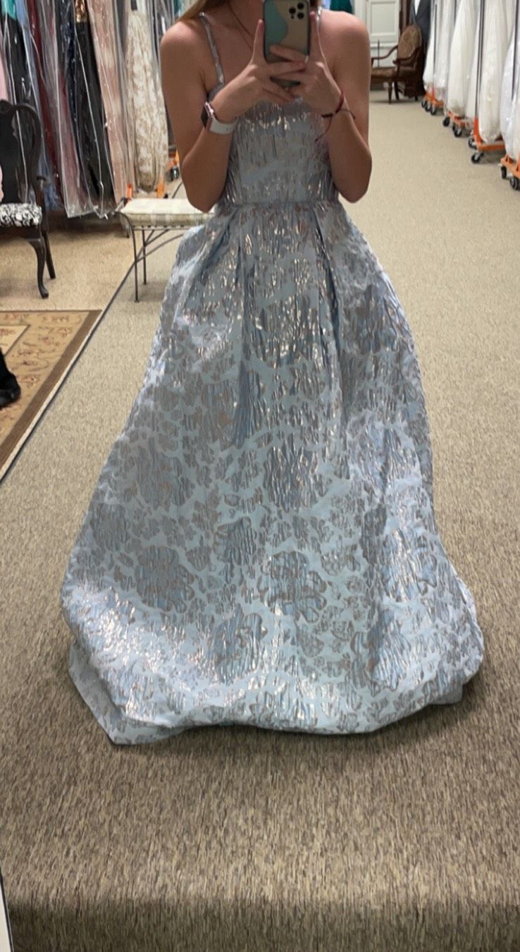 Size 0 Prom Light Blue Ball Gown on Queenly