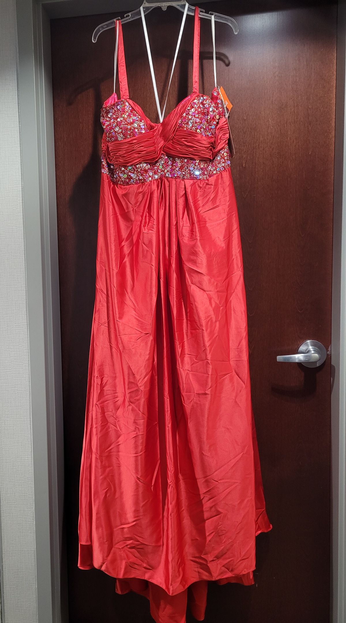 Style 75726 Cassandra Stone by Mac Duggal Plus Size 24 Red A-line Dress on Queenly