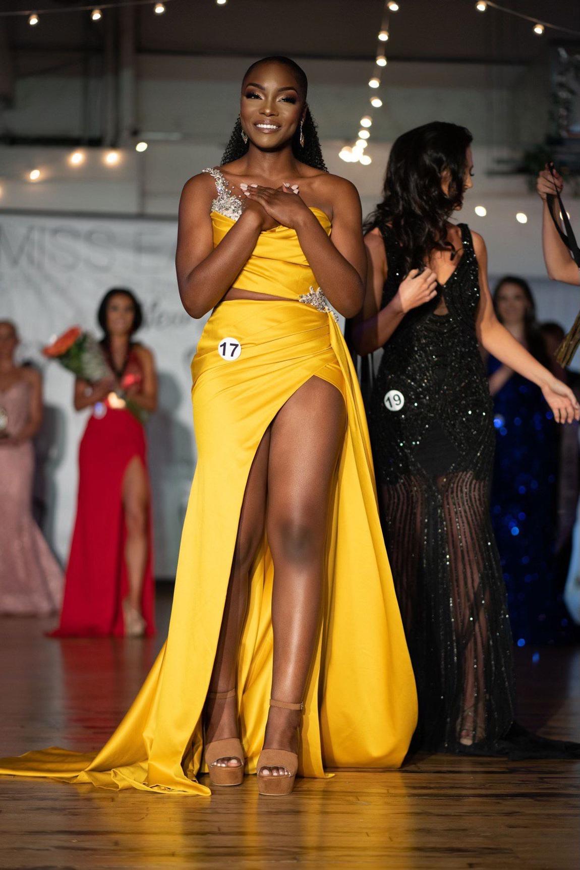 Size 4 Prom One Shoulder Sequined Yellow Side Slit Dress on Queenly