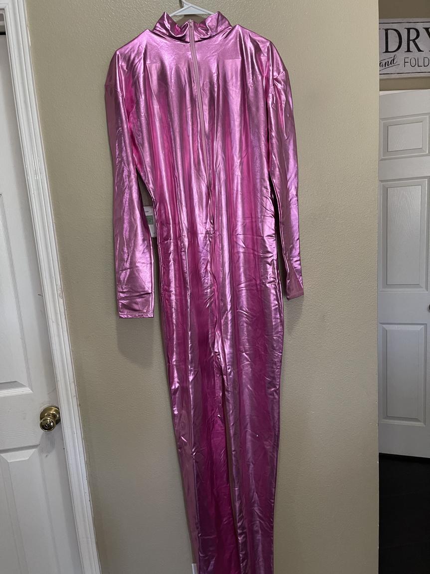 Size 14 Long Sleeve Pink Formal Jumpsuit on Queenly
