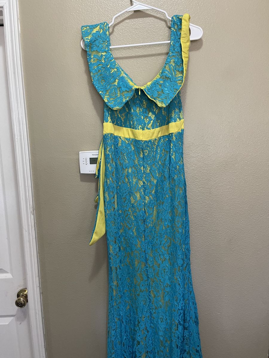 Size 12 Prom Lace Turquoise Green Floor Length Maxi on Queenly
