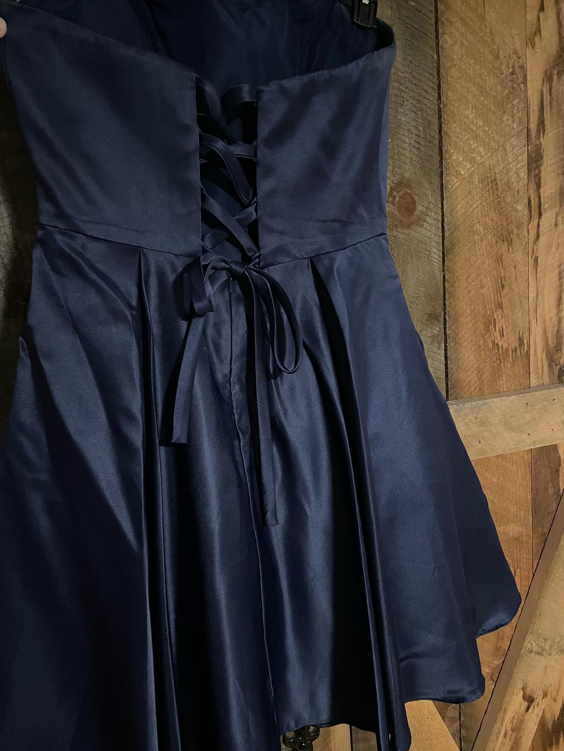 Size 14 Navy Blue Cocktail Dress on Queenly