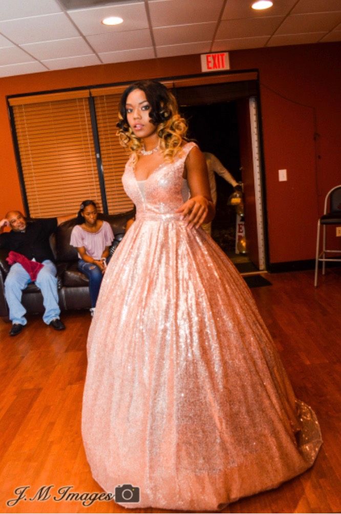Size 4 Prom Rose Gold Ball Gown on Queenly