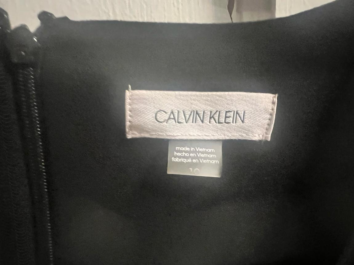 Calvin Klein Size 10 Black Cocktail Dress on Queenly