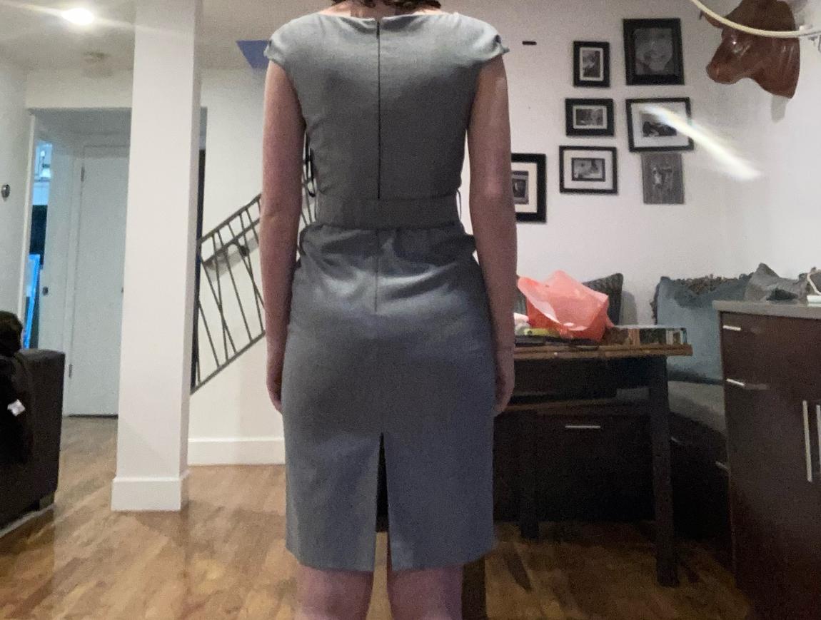 Size 0 Silver Cocktail Dress on Queenly