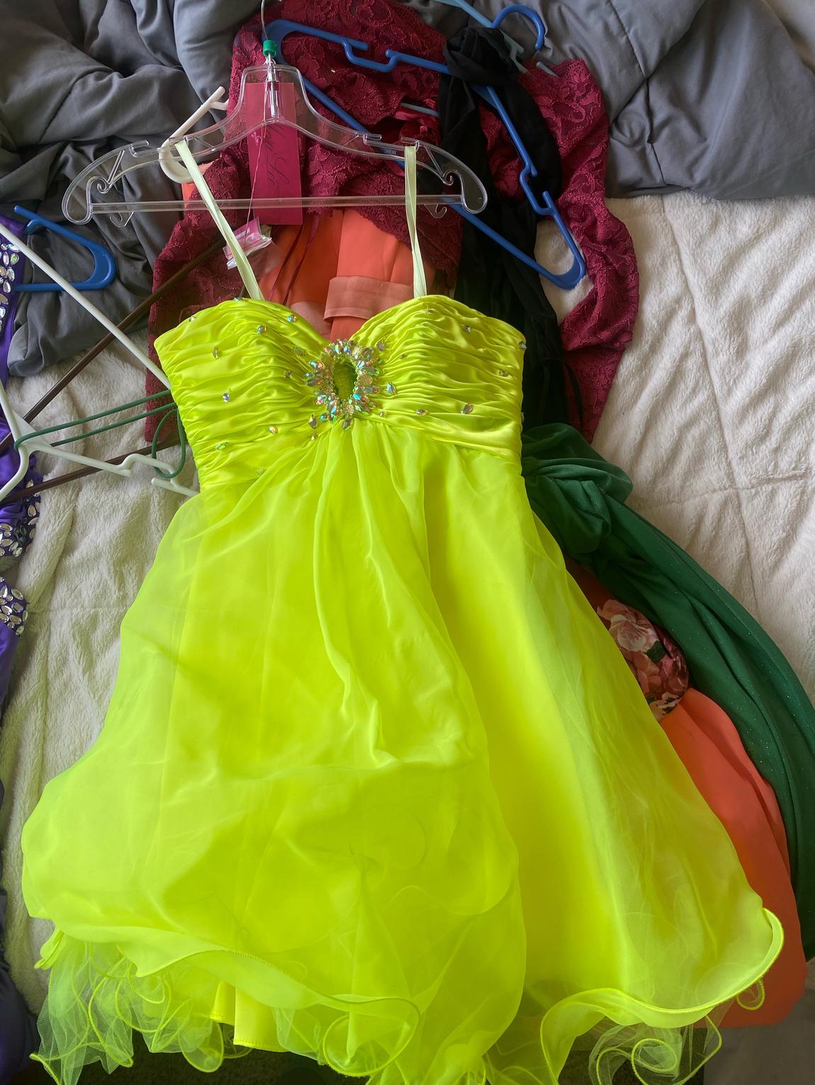 Marilee Size 0 Yellow Ball Gown on Queenly