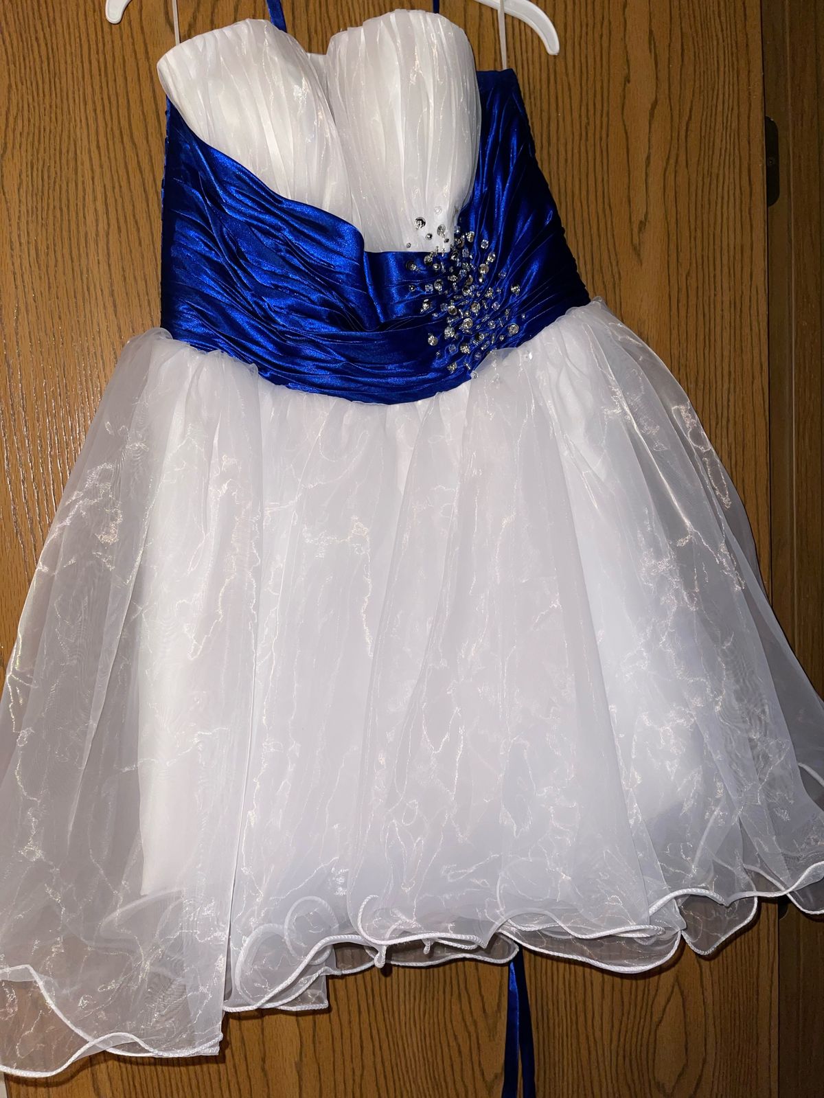 Size 12 Prom Royal Blue Cocktail Dress on Queenly