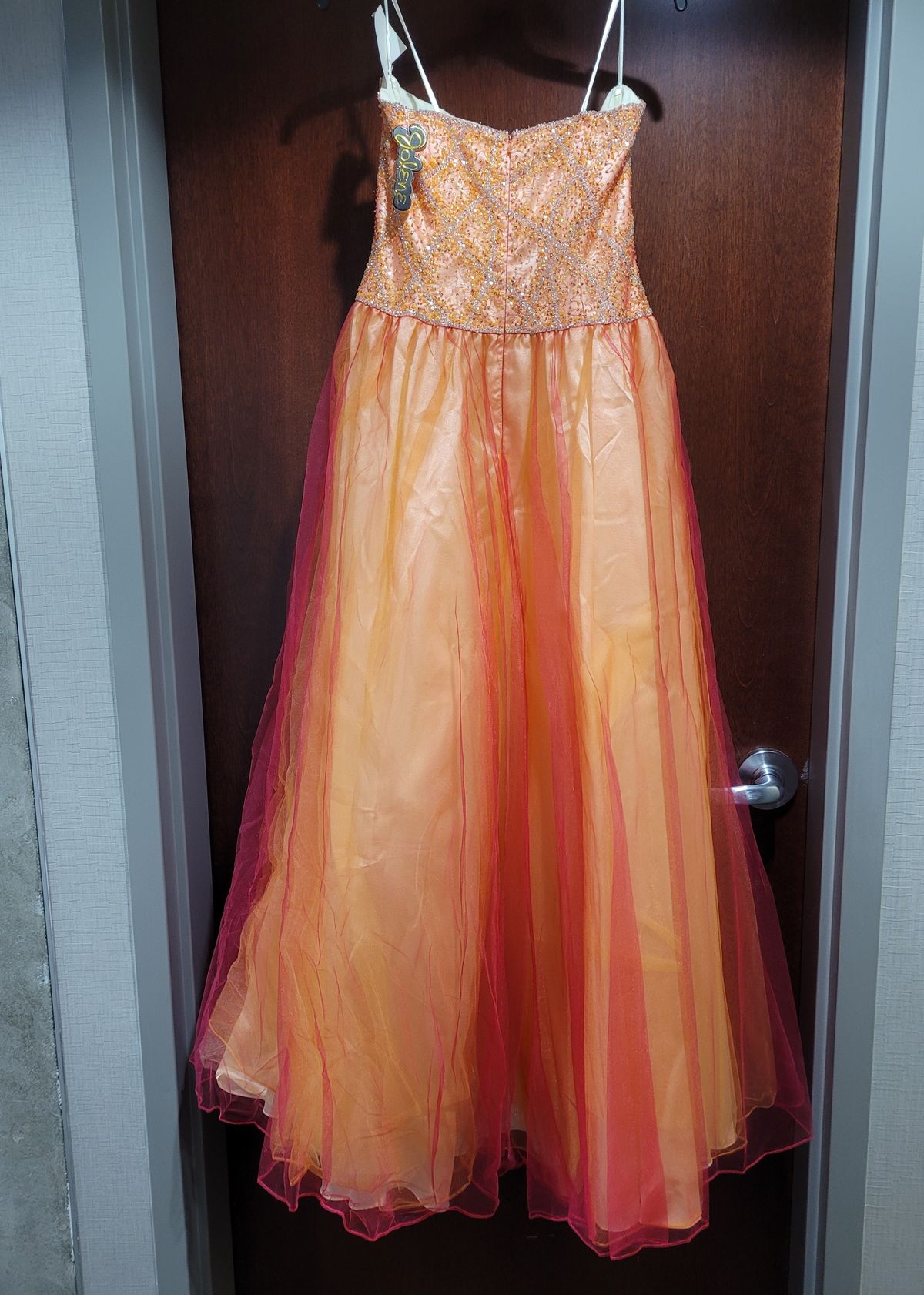 Style 12522 Jolene Prom Size 12 Coral Ball Gown on Queenly