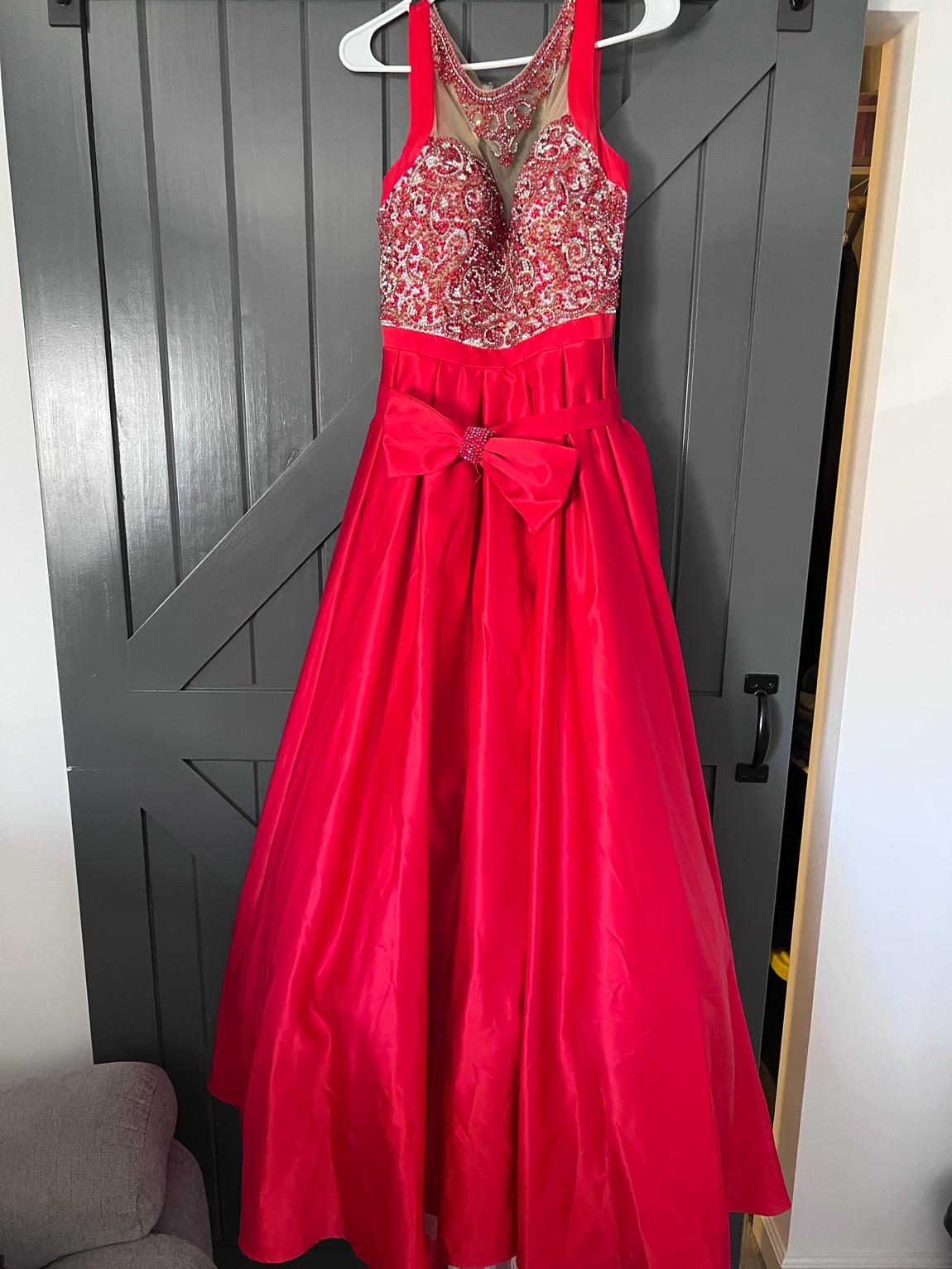 Vienna Size 6 Prom Sequined Red Ball Gown on Queenly