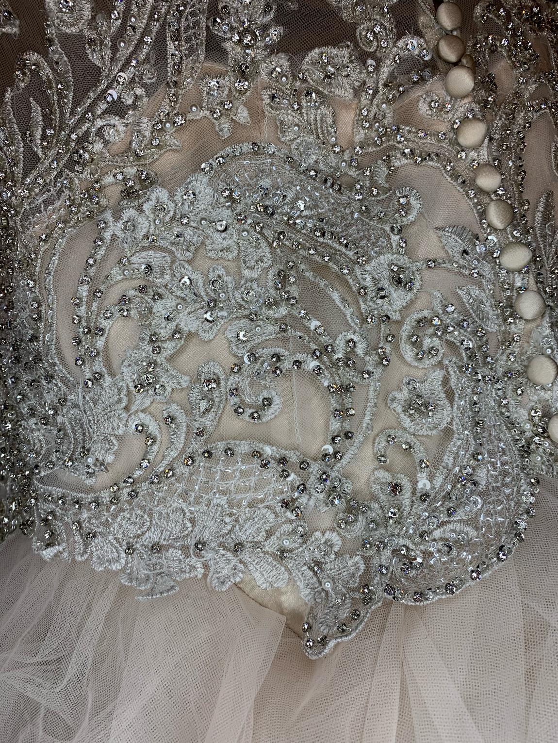 Size 14 Nude Ball Gown on Queenly