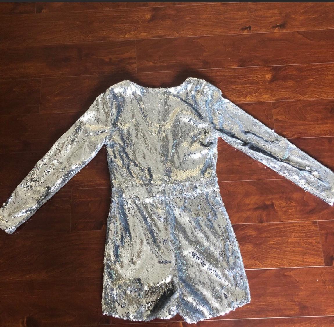 Size 8 Sequined Silver Dress With Train on Queenly