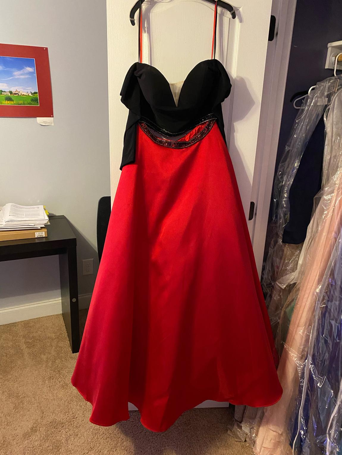 Let’s Size 12 Red Ball Gown on Queenly