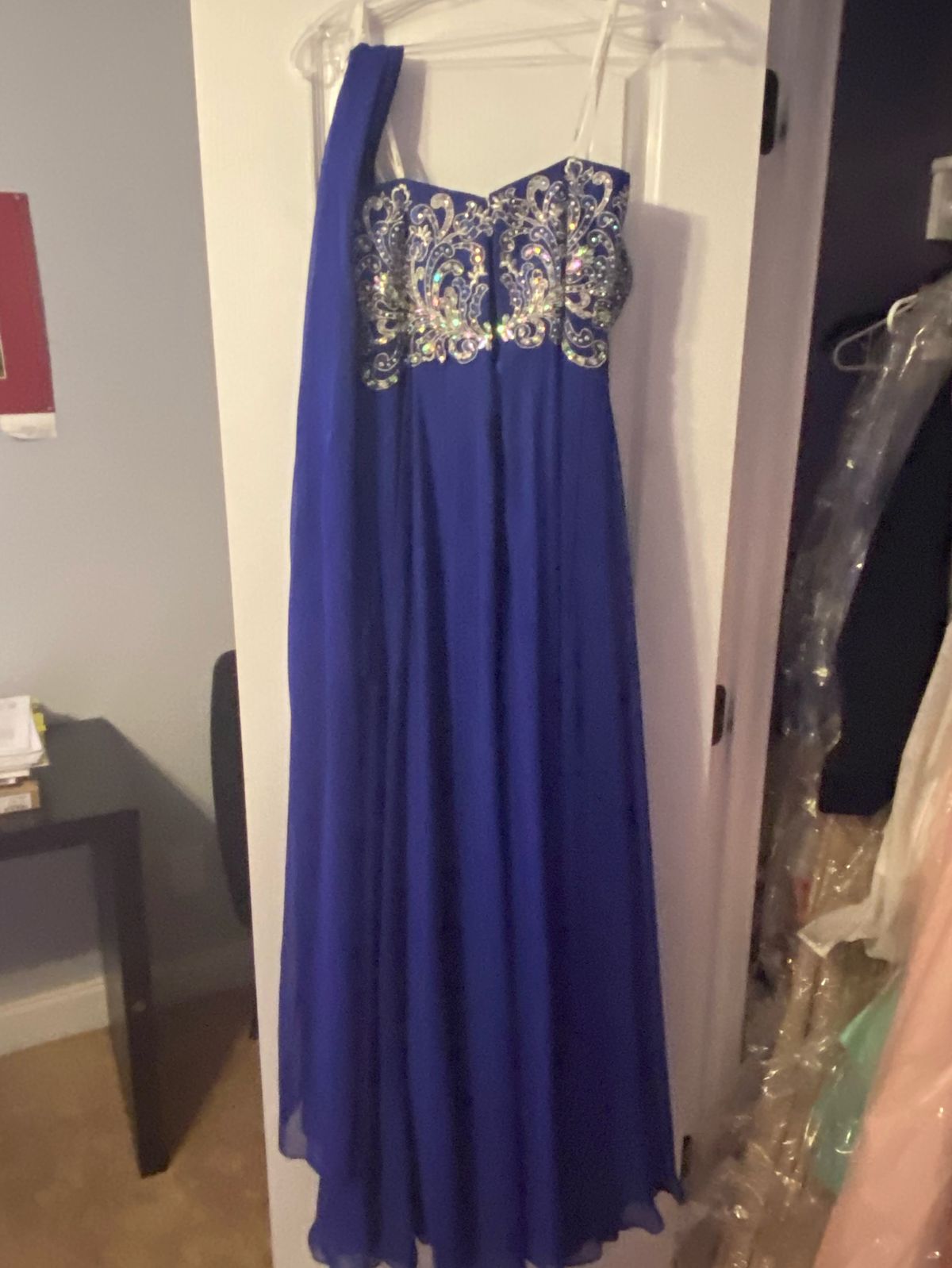 Size 8 Prom Royal Blue A-line Dress on Queenly