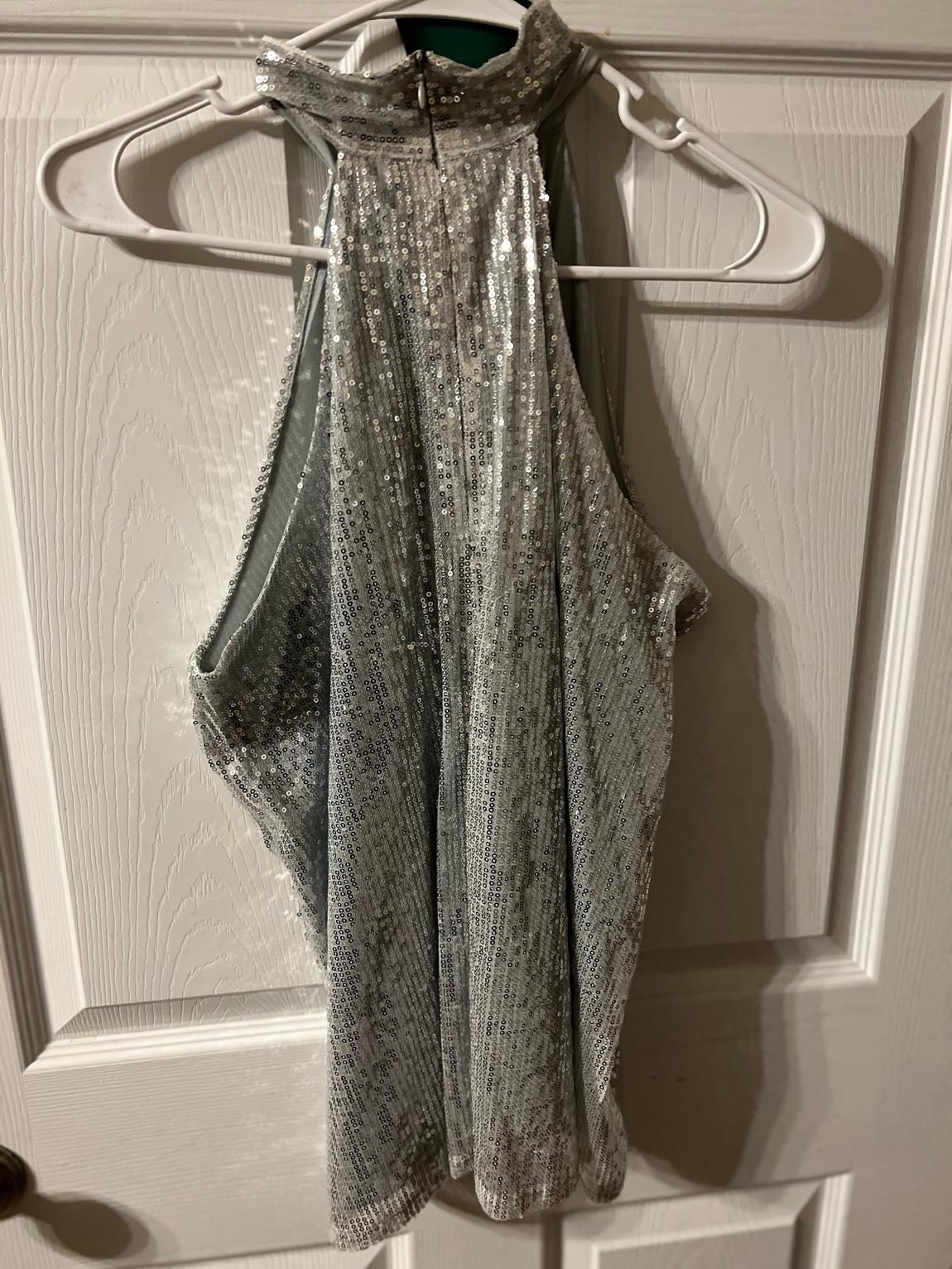 Boutique Size 8 Silver Cocktail Dress on Queenly