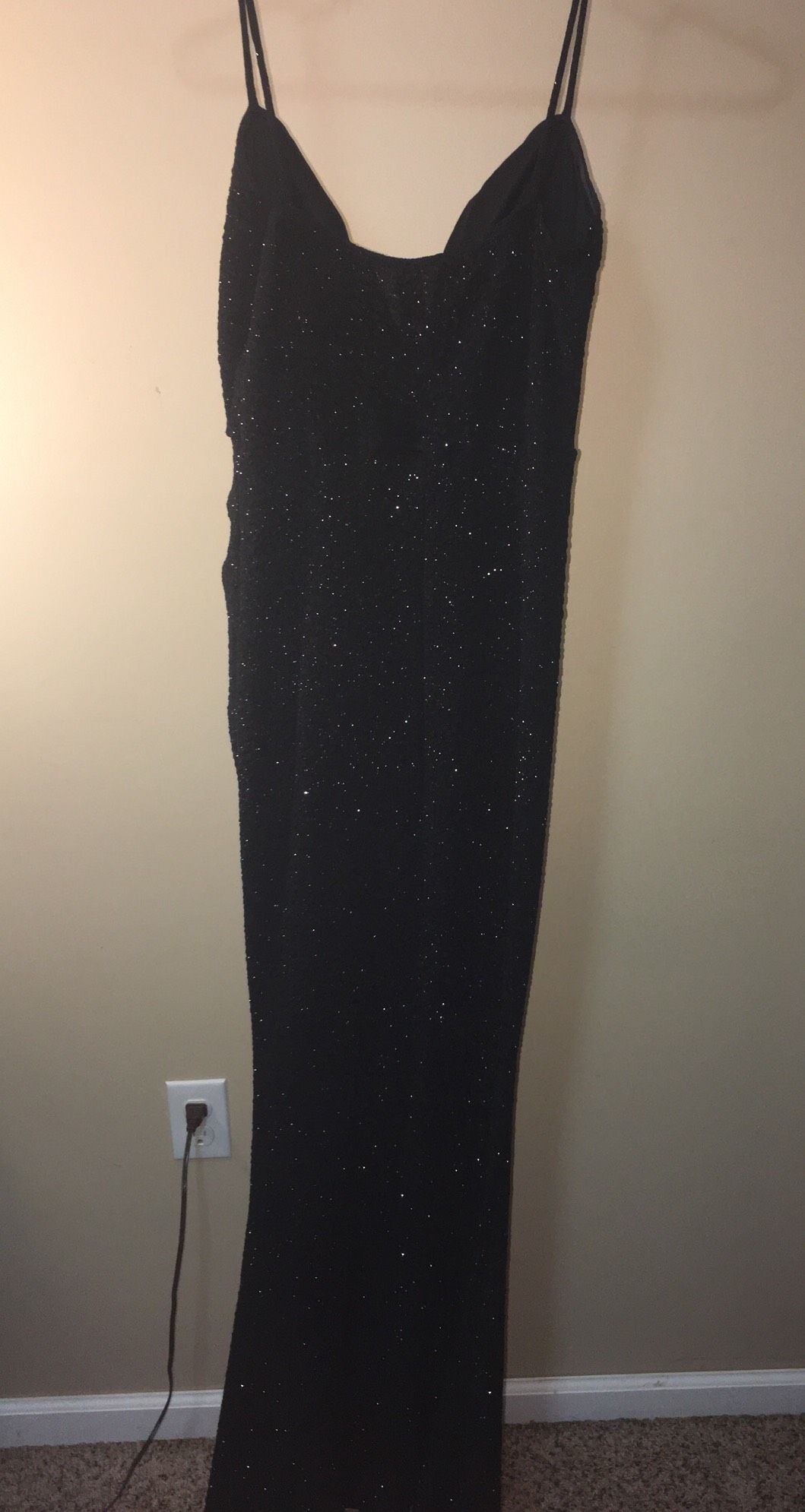Size 4 Black Side Slit Dress on Queenly