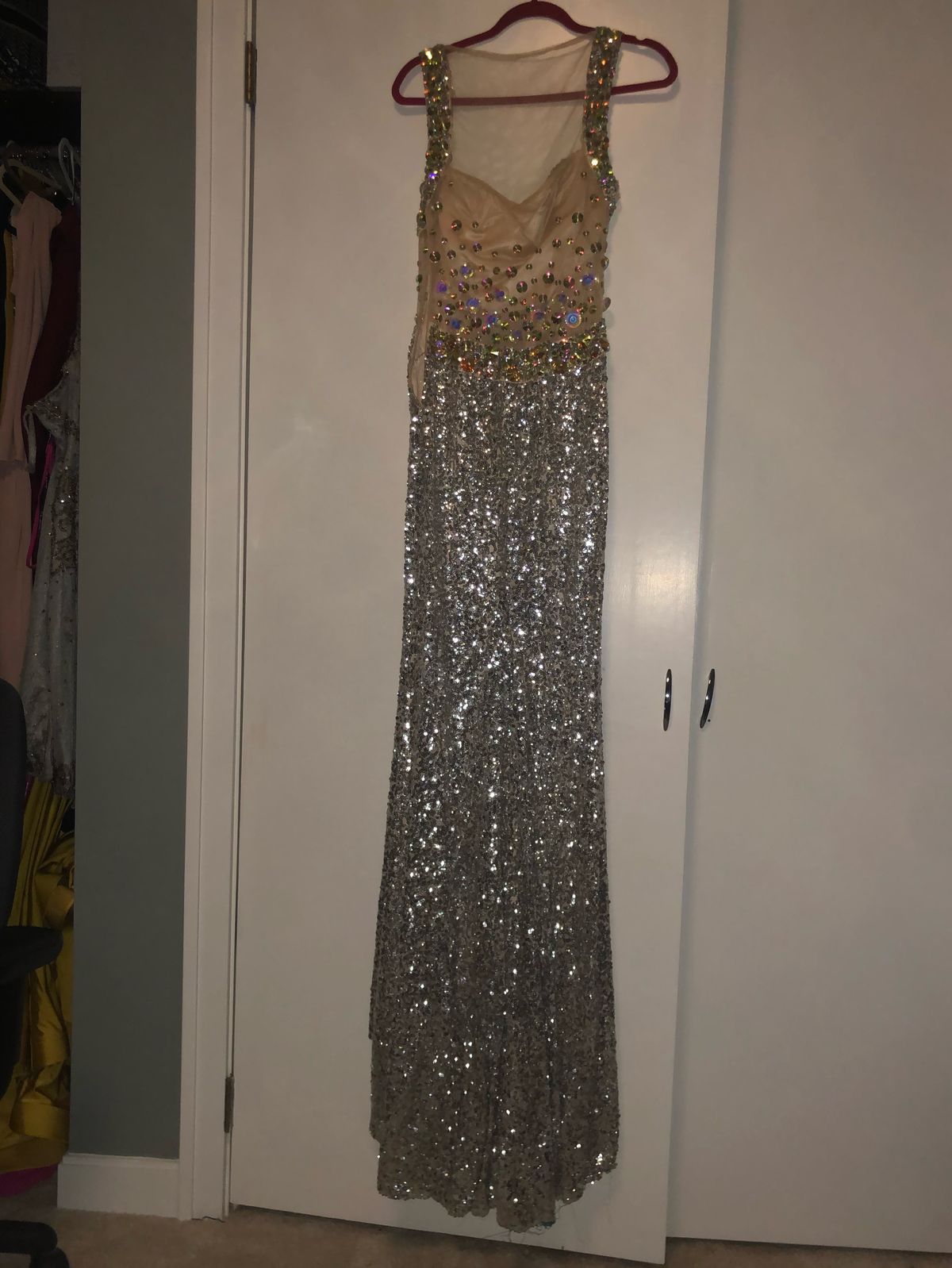 Size 8 Prom Sequined Silver Floor Length Maxi on Queenly