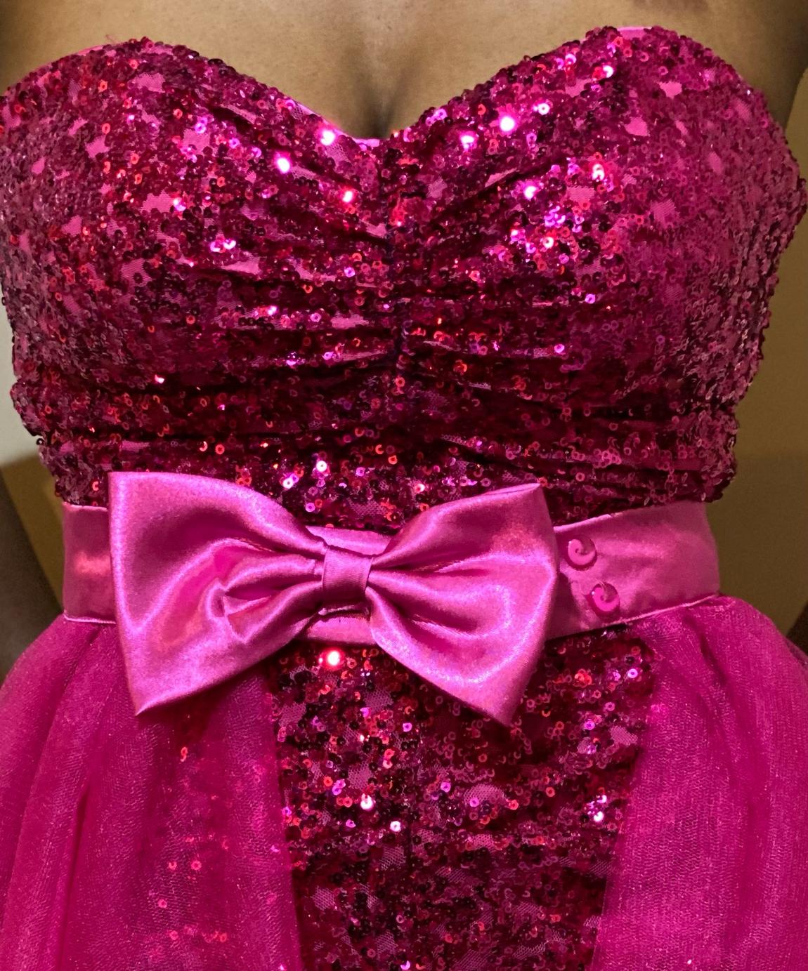 Cindy Size 2 Sequined Hot Pink Cocktail Dress on Queenly