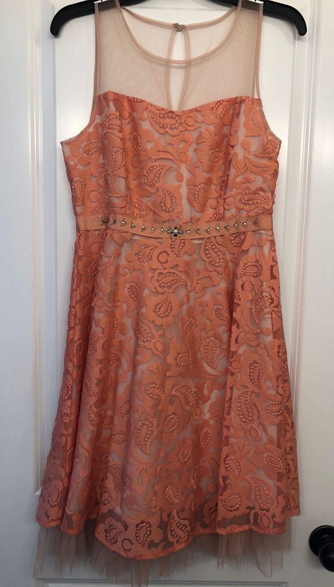 Size 8 Sheer Coral Cocktail Dress on Queenly