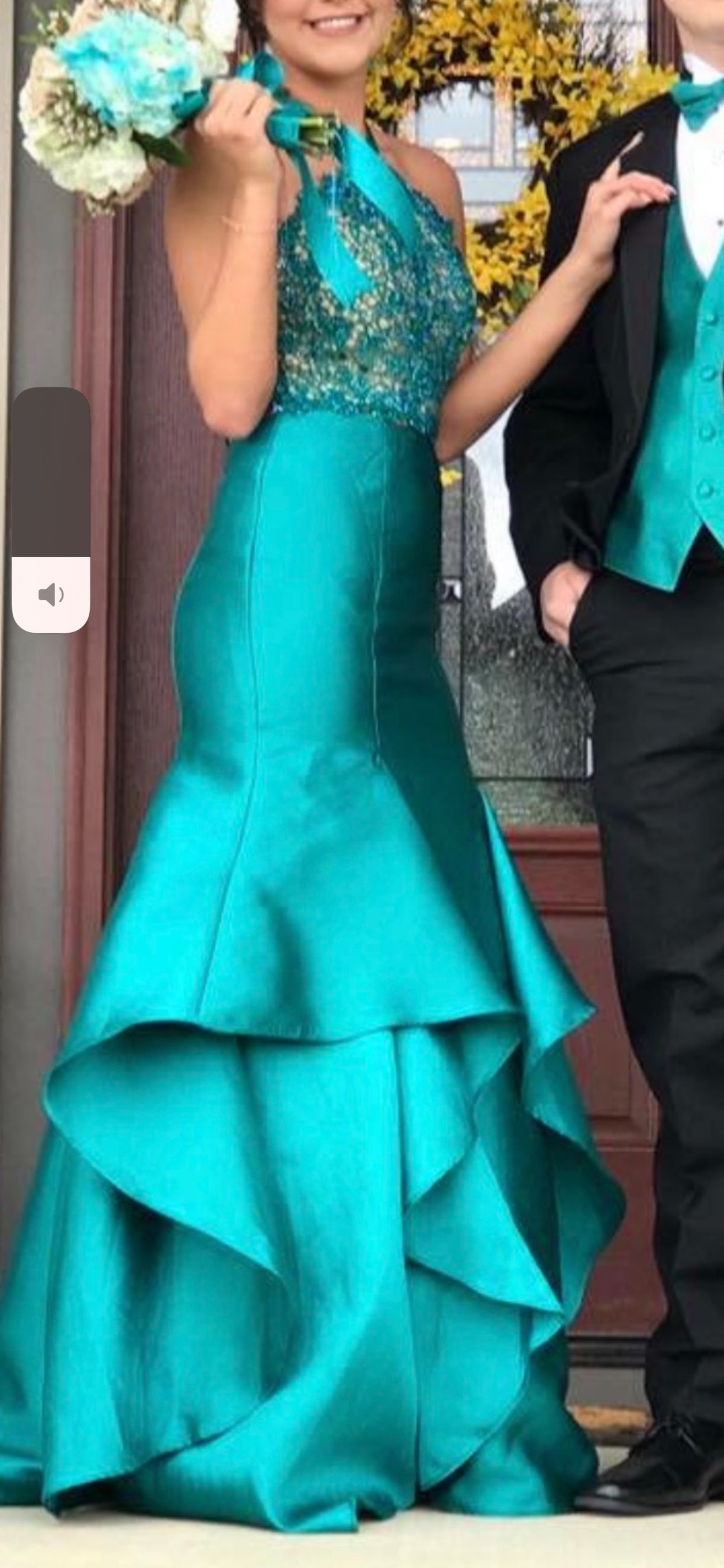 Alyce Paris Size 6 Prom Lace Emerald Green Mermaid Dress on Queenly