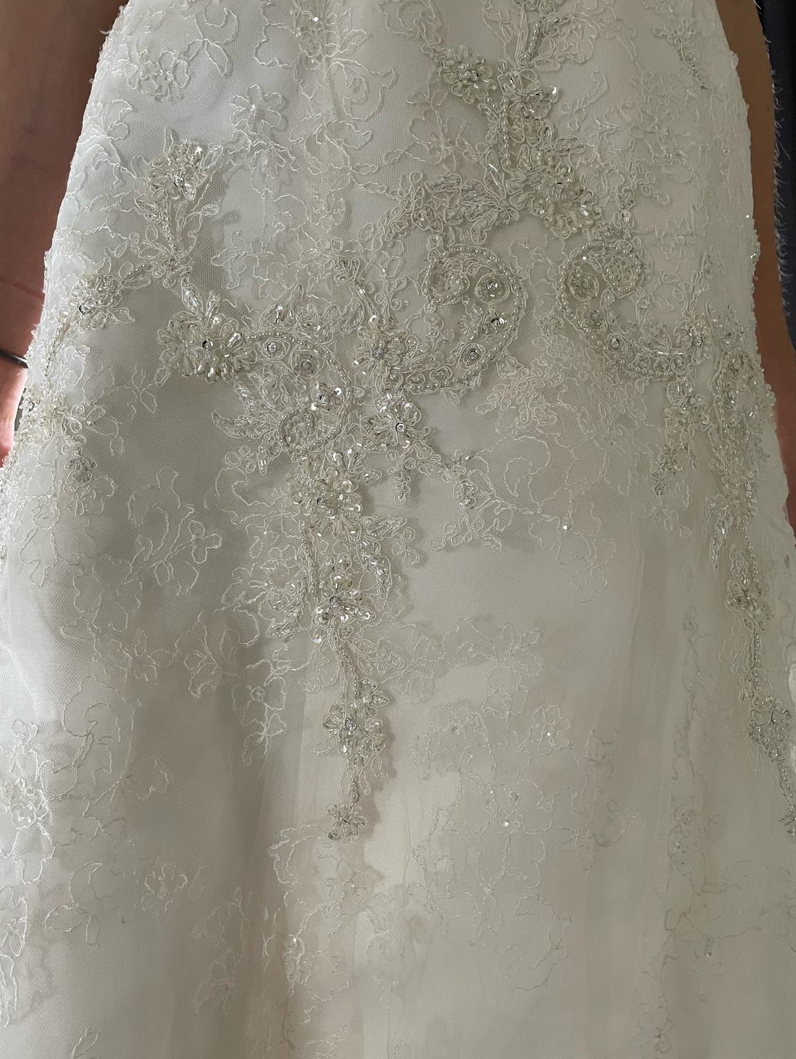 Casablanca Size 4 Wedding Strapless Lace White A-line Dress on Queenly