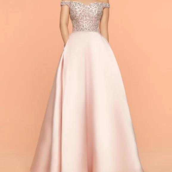 Style 71861 Sparkle Prom by Da Vinci Size 6 Prom Off The Shoulder Satin Light Pink A-line Dress on Queenly