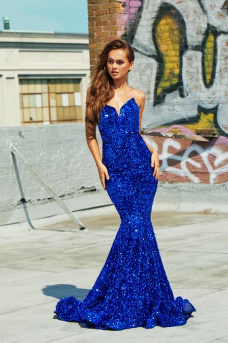 Style PS21208 Portia and Scarlett Size 6 Prom Velvet Blue Mermaid Dress on Queenly