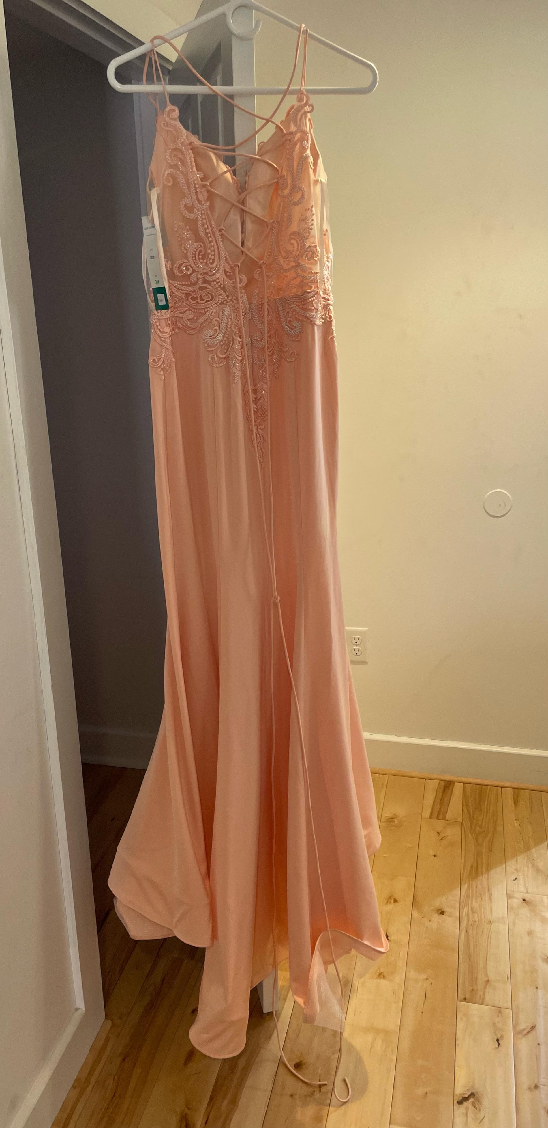Dave and Johnny Size 4 Light Pink Mermaid Dress on Queenly