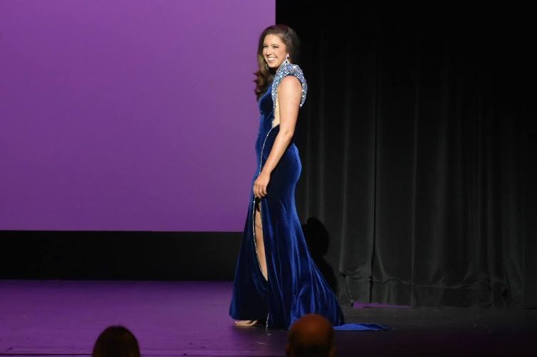 Jovani Couture Size 6 Velvet Navy Blue Side Slit Dress on Queenly