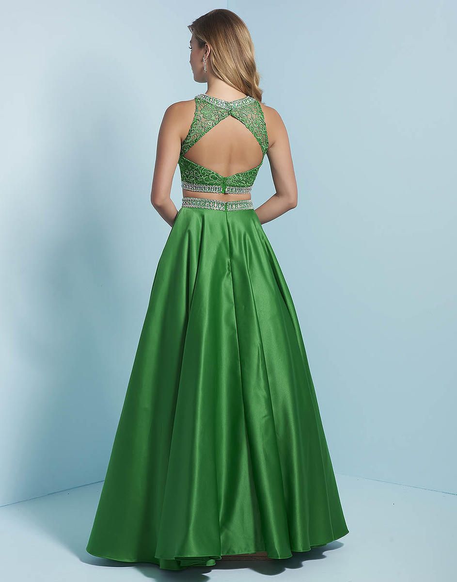 Style J720 Splash Prom Size 4 Prom Satin Emerald Green A-line Dress on Queenly