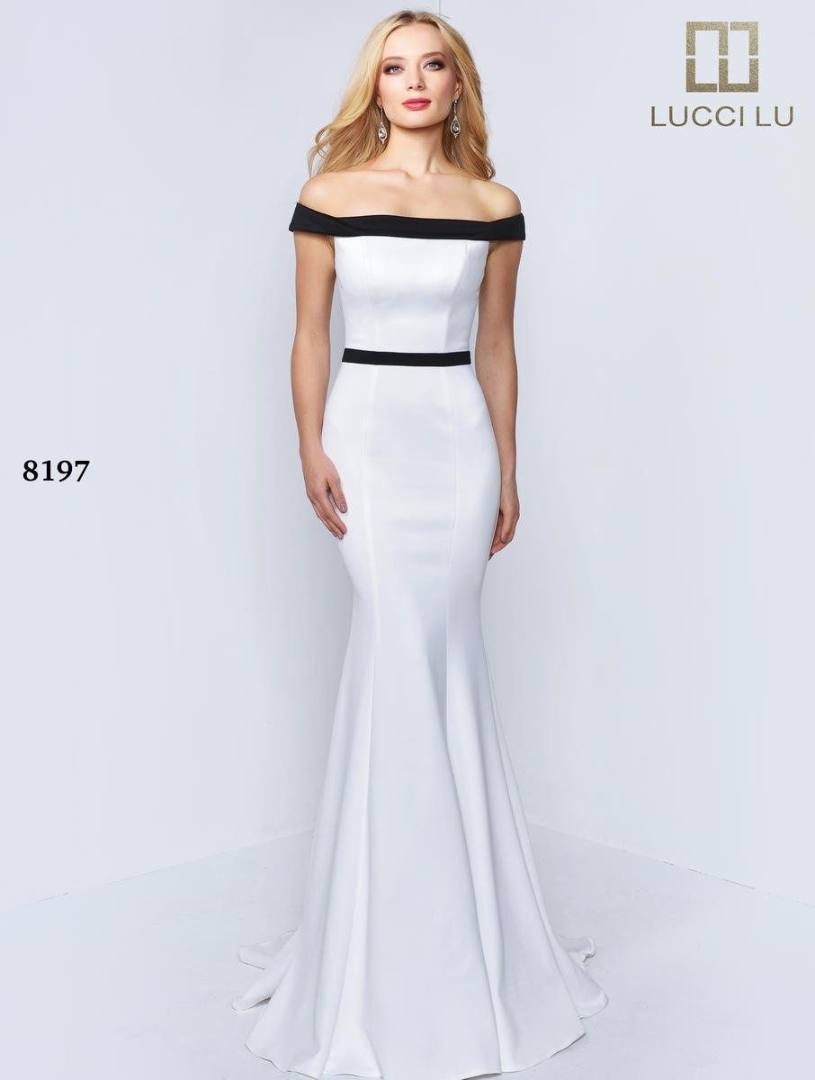 Style 8197 Lucci Lu Size 6 White Mermaid Dress on Queenly