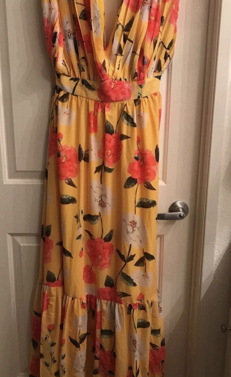 Size 6 Floral Yellow Floor Length Maxi on Queenly