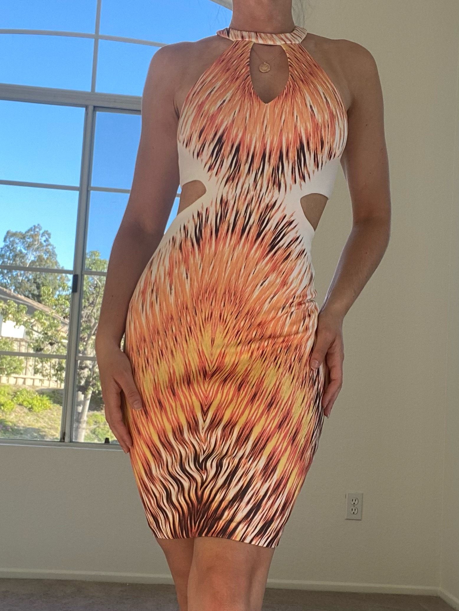 Size 2 Multicolor Cocktail Dress on Queenly