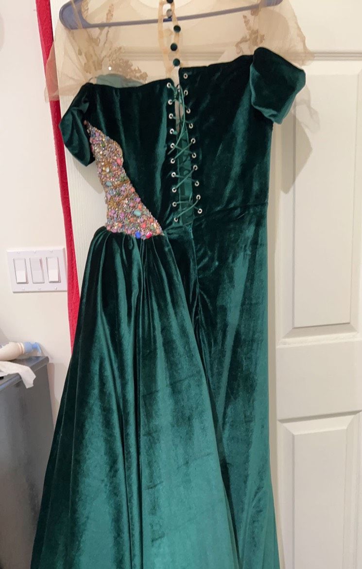 Made by designer Size 6 Prom Velvet Green Side Slit Dress on Queenly