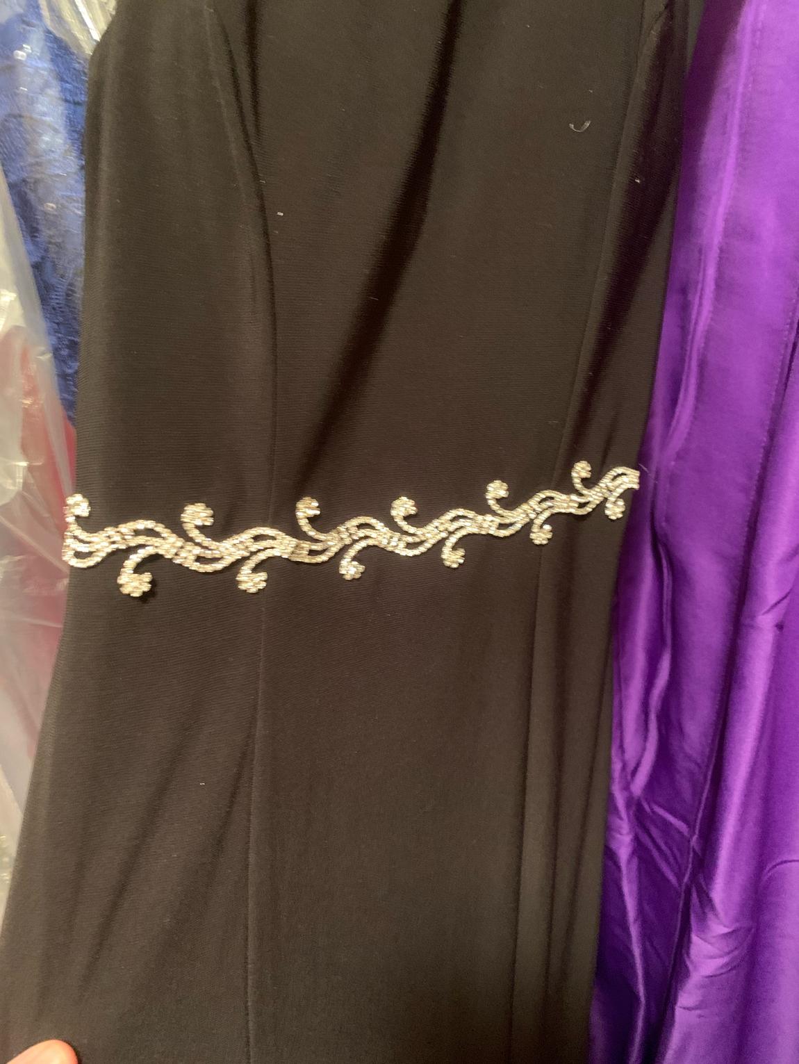 Madison James Size 0 Prom Black Side Slit Dress on Queenly