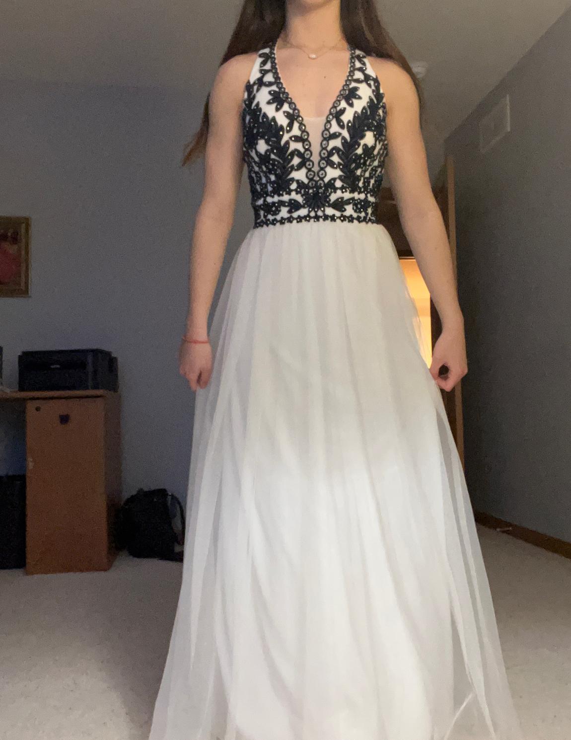 Size 4 Prom Navy White Floor Length Maxi on Queenly