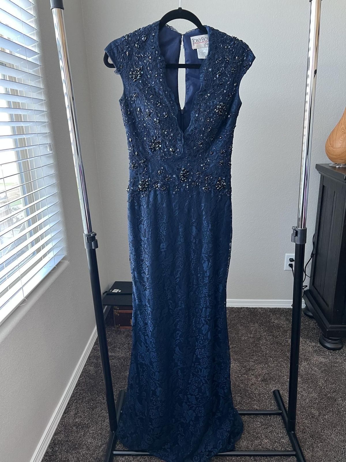 Tony Bowls Size 4 Pageant Plunge Lace Navy Blue Floor Length Maxi on Queenly