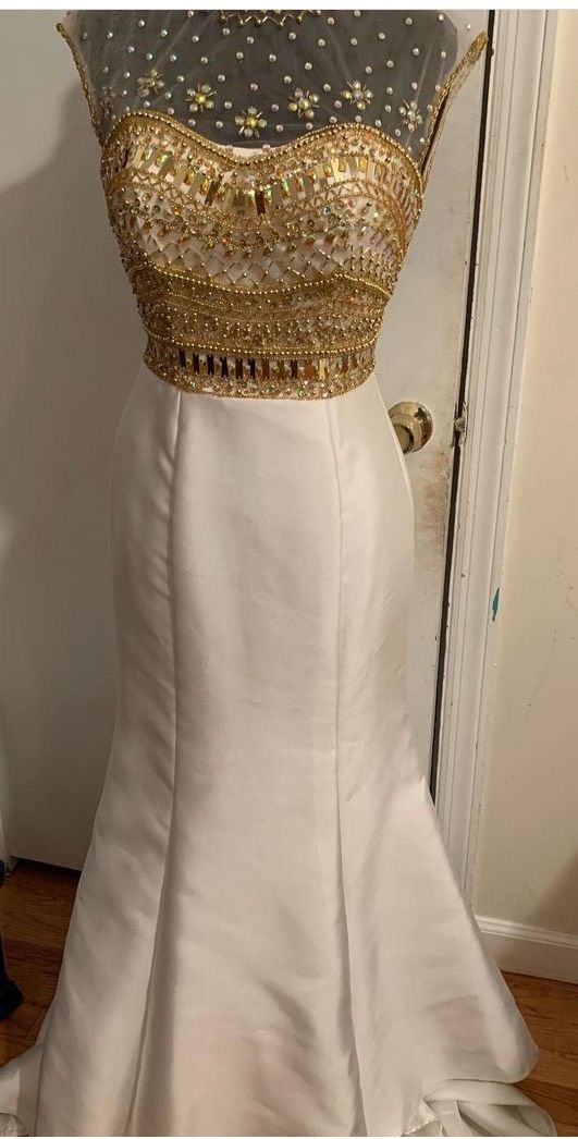 Size 4 Pageant Sequined White Mermaid Dress on Queenly