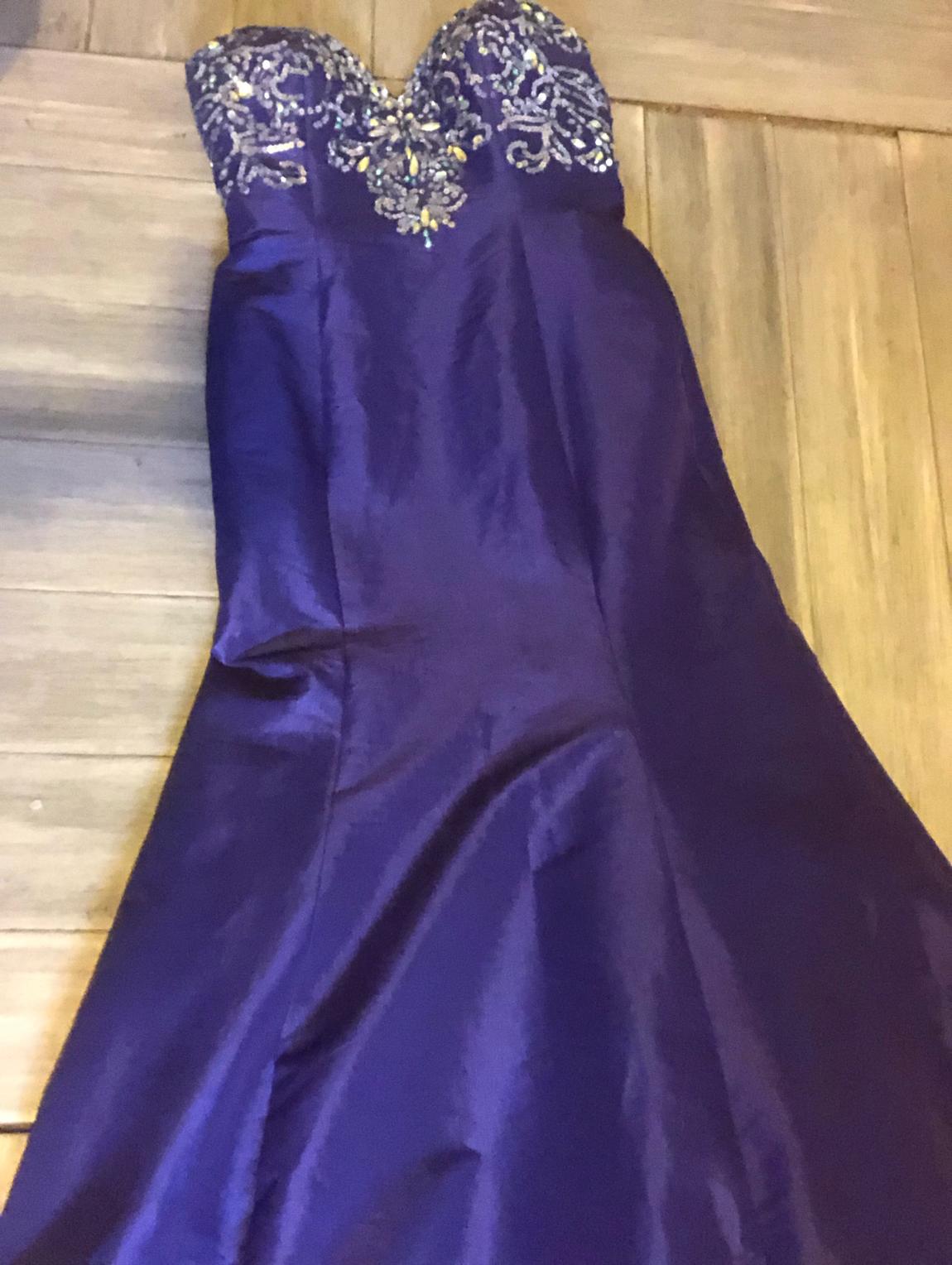 MacDuggal Mermaid Dress Size 10 Prom Purple Mermaid Dress on Queenly